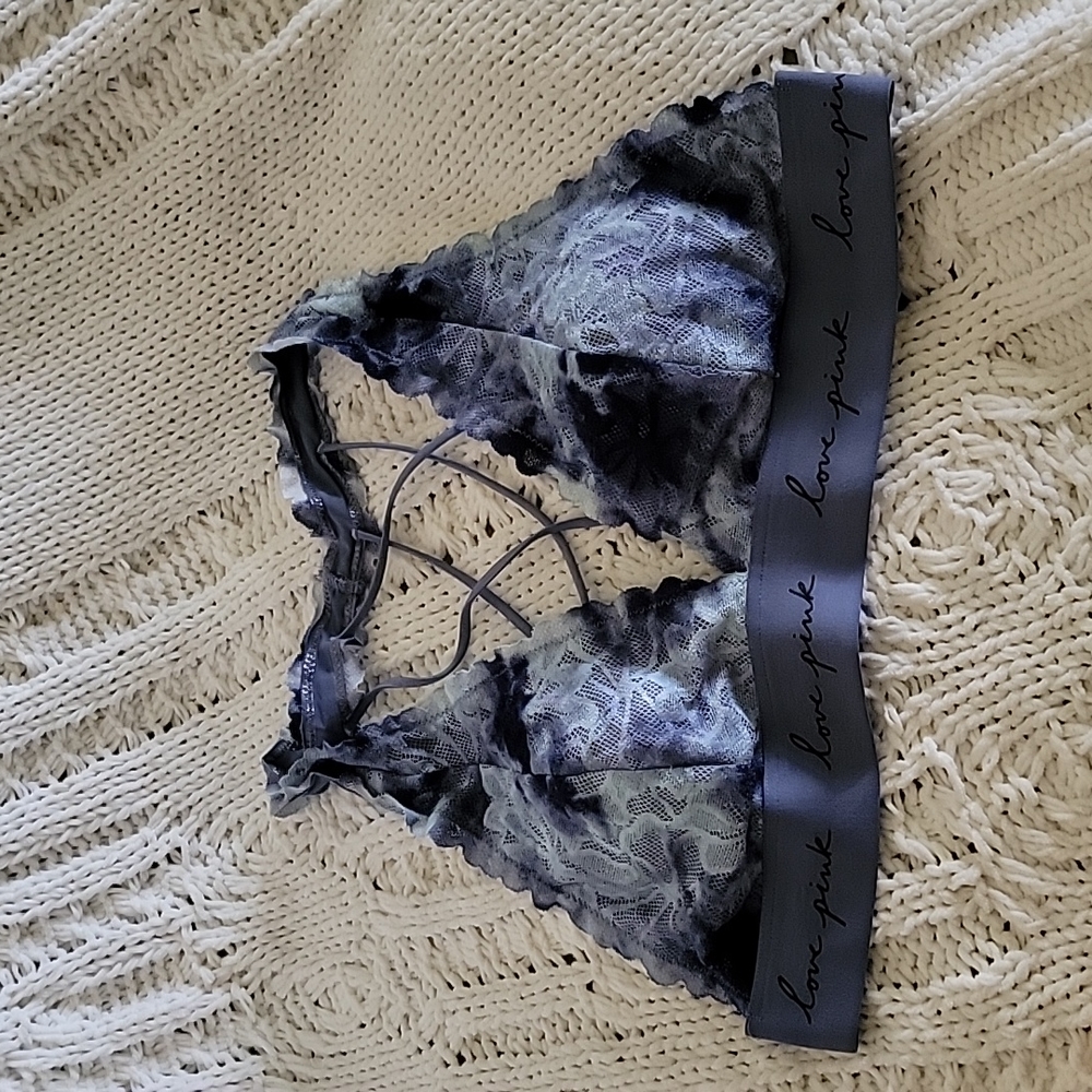 PINK Victoria's Secret lace bralette size M